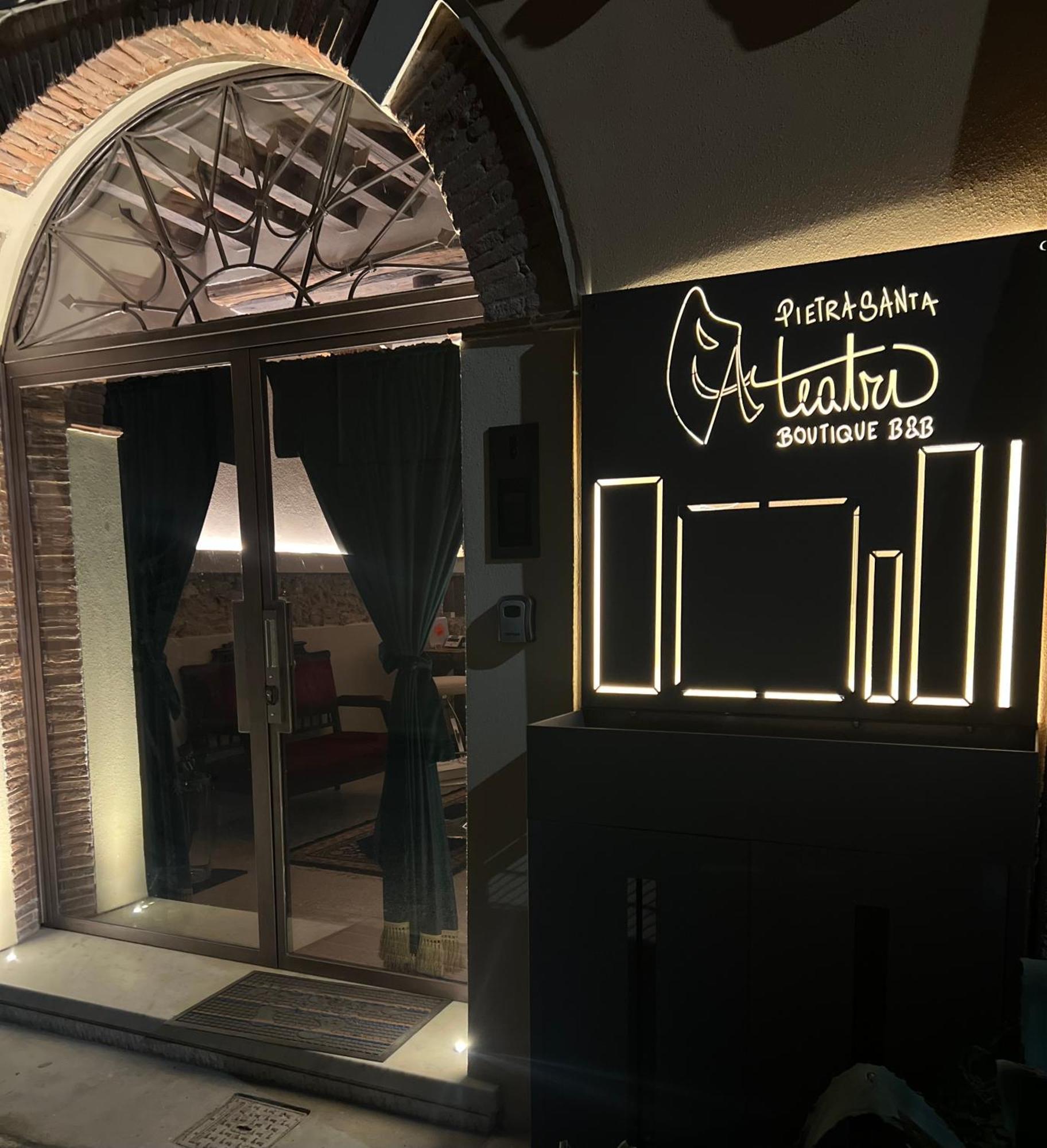 Pietrasanta Ai Teatri Panzió Kültér fotó